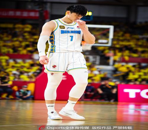 媒体人：广厦夺冠实至名归北京伤病困扰下这样的成绩已让人满意