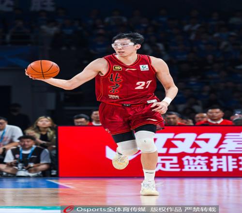 新京报：无缘CBA总冠军北京男篮本赛季的表现依旧值得肯定