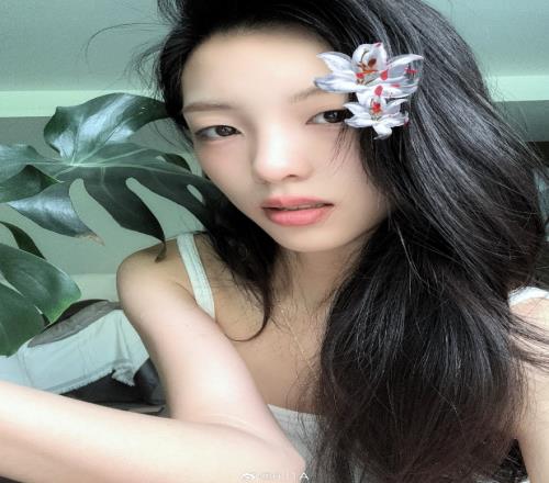 AGCF分部女选手6J1A晒照：果然女人才是世界上最美好的