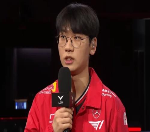 Doran：第一次拿POM说明之前队友打得好，会争取拿更多POM
