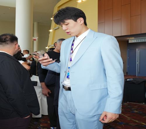 真的在进步ESPN专家去年对杨瀚森和CBA失望今年对杨赞不绝口