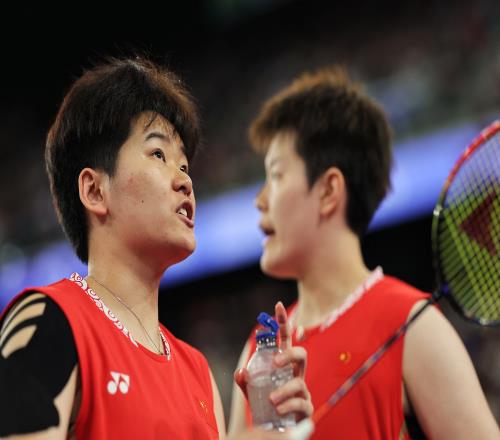 马来西亚羽毛球大师赛：刘圣书谭宁21印尼组合，晋级女双决赛