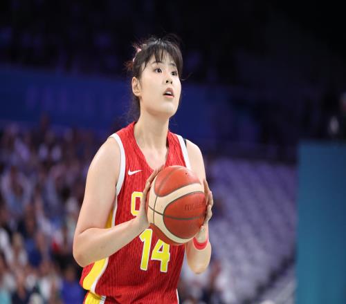 直播吧：李月汝是否出战亚洲杯仍未确定中国女篮希望能成功卫冕