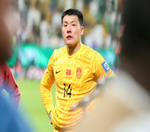 津媒：国足对阵印尼可能变阵为双后腰王大雷仍将是主力门将