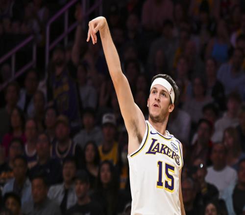 三当家！NBA官推祝湖人后卫里夫斯27岁生日快乐