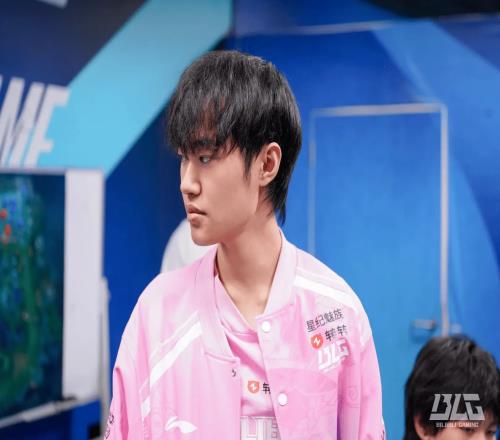 前无古人！Knight生涯13次进入LPL最佳阵容位列LPL历史第一！