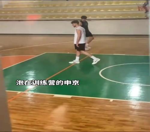 申京休赛期天天泡在训练营，下赛季能带领火箭更进一步吗