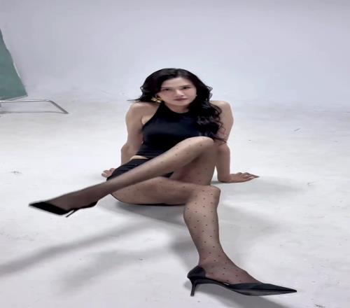 御姐！许诺这黑丝大长腿得有一米八吧