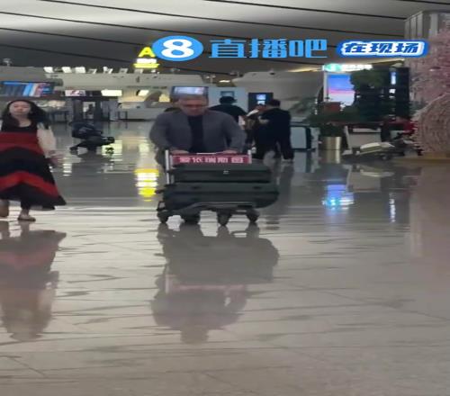 下课成定局伊万凌晨1点将乘机飞往卡塔尔！