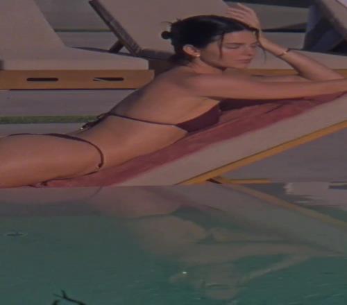 太美了！詹娜最新比基尼广告来了