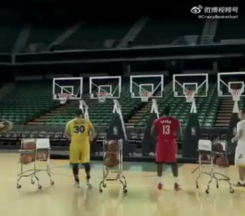 角度清奇！网友发问：为什么别人都是投篮，却给詹姆斯安排扣篮