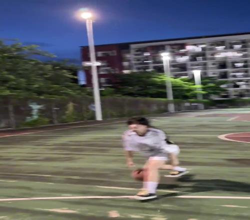 ֱ