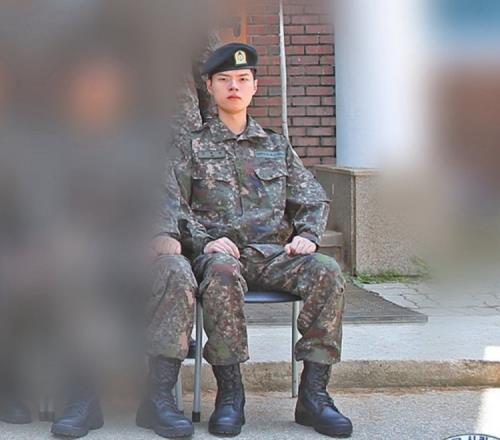 安心服役中韩国训练所上传的照片中看到了DEFT