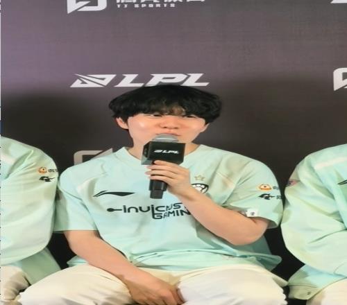 第一次赢有点难以置信！Rookie：原来这是我第一次BO5赢小虎