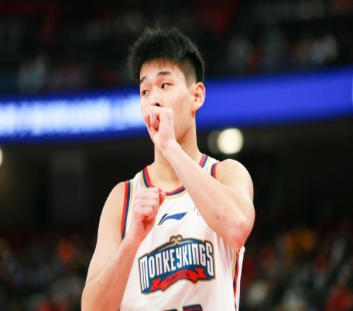 NBA球探：林葳既能超强得分也具备指挥官统筹进攻的沉稳气质