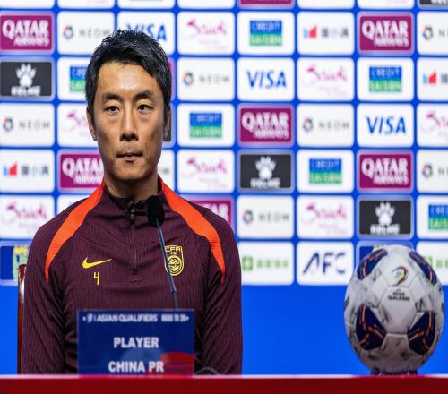 李磊：我常跟侯森说，国家队让我来抬水捡球我都可以