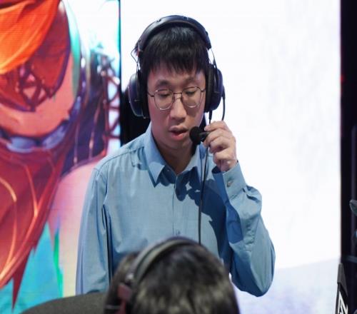 毋庸置疑的国产第一教练Tabe收获自己职业生涯第三个联赛冠军