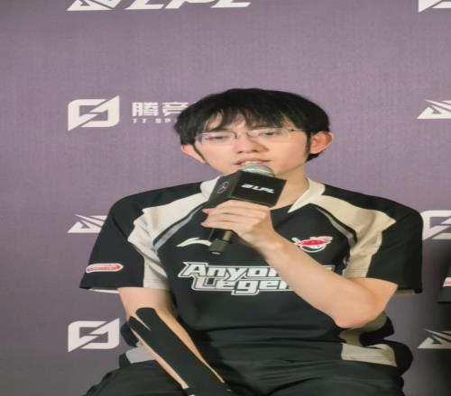 这种态度值得学习！圣枪哥：人在领奖但在思考如果做好就能30了