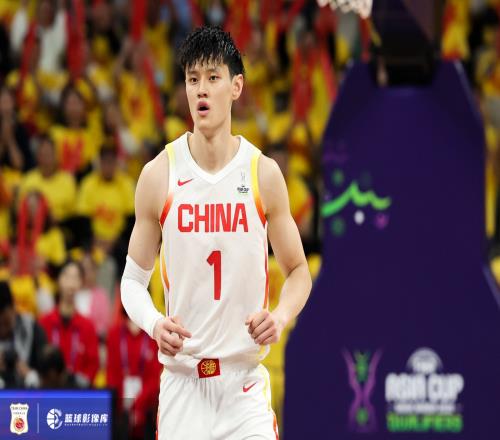 曾凡博情况不明&付豪杜润旺未入选中国男篮四号位恐是短板