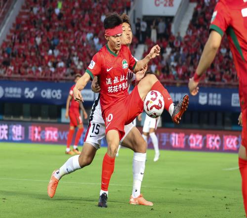 黄紫昌：之前受伤影响了状态，相信对海港会取得好的结果