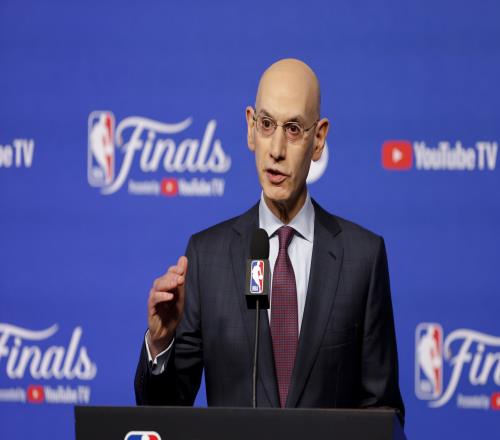 美记：近14年NBA已有14队易主家族企业被外界巨额资本接连取代
