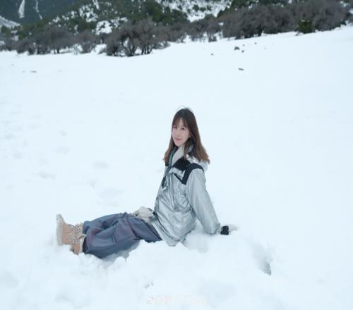 兮夜拍的真好！瞳夕晒照：虽然是北方孩子也好久没见过大雪啦