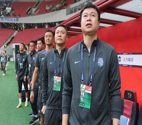 津媒：9天之内津门虎将迎来三连客于根伟期待与申花过招
