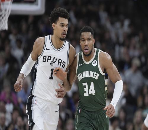 ESPN：马刺并未就字母哥的交易进行实质性讨论而太阳则要价过高