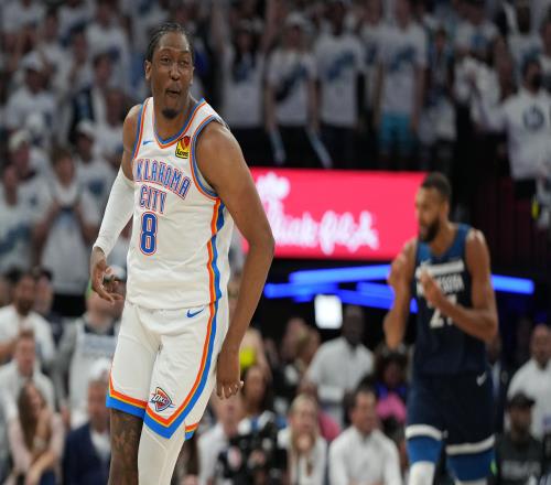NBA近45年仅6人在25岁及以下单赛季入选最佳阵容+夺冠杰伦威在列