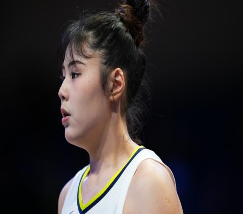 沈知渝：小宝的每一步都有敢为中国球员先的勇气