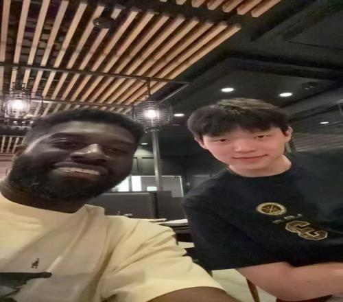 直播吧独家：杨瀚森在开拓者有老熟人杰特：他很出色&篮球智商高