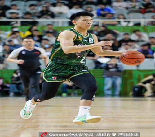 媒体人：林葳签墨尔本联被否因防守能力被认为达不到NBL平均水准