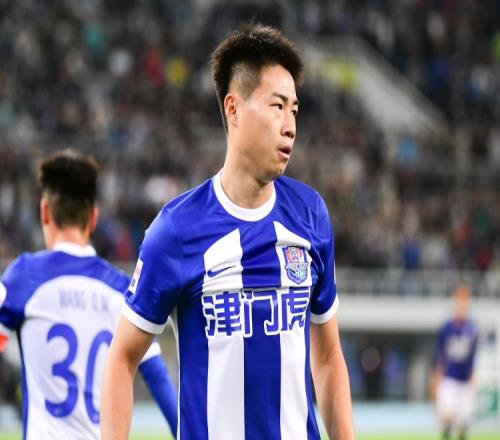 津媒：津门虎客战梅州全力争胜，杨帆右腿后侧肌拉伤恢复需三周