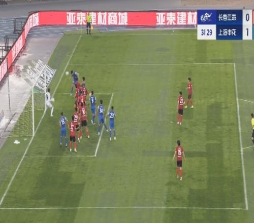 高天意连场助攻！朱辰杰头球打入赛季首球，申花10领先亚泰