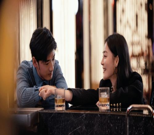 《情感反诈模拟器》突然新增大量差评：单日好评率暴跌至53%