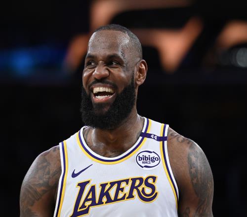 最长的河詹姆斯将开启生涯第23个赛季NBA历史首人