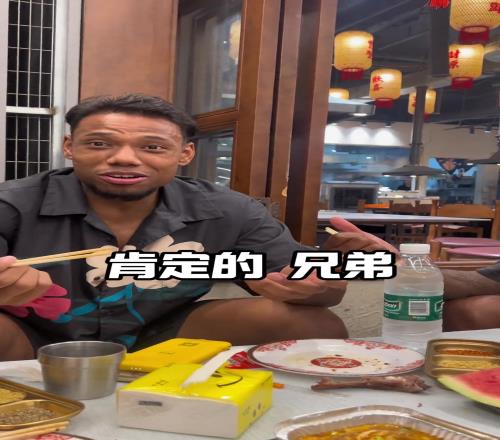 祝铭震：我能说尼格威姆斯：他当然能说