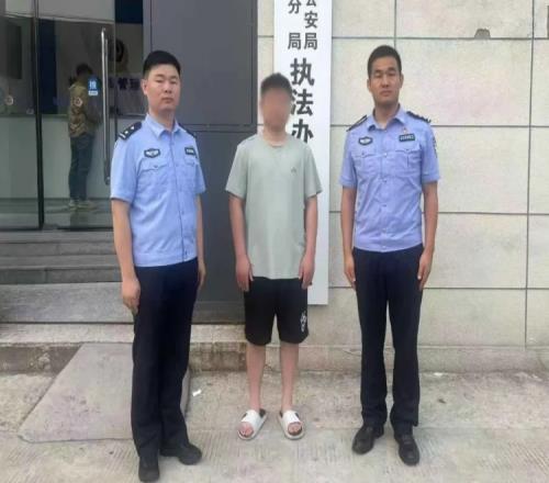 徐州警方：多名黄牛代抢苏超门票被行政拘留