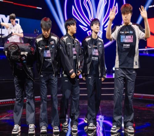 这么一看BLG有点压力BLG和T1面对CFO和MKOI都局面焦灼今日CFO更胜一筹