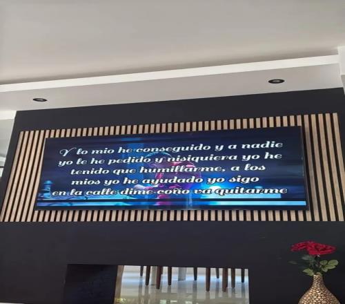 亚马尔社媒晒神秘歌词，六台嘉宾解读：他在批评尼科威廉姆斯