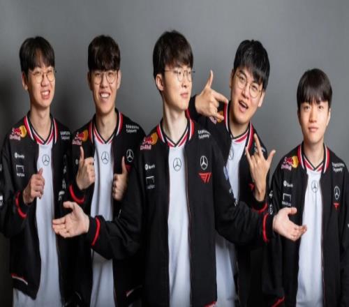 T1粉丝怒斥掉入败者组：第三把不是打野我们31了为什么开团不等塞拉斯