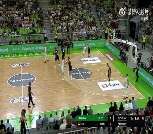 这让人怎么防东契奇过了半场一个掩护直接就三分出手了！