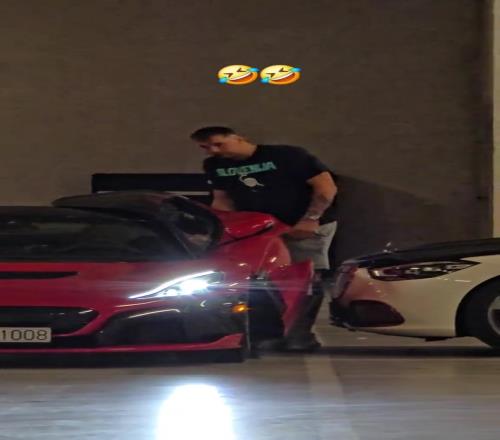 比赛结束后，卢卡无法进入他的新车，这让他很恼火...