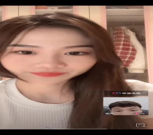 如今此前徐杰和女友直播间秀恩爱：送你个私人飞机带你上天