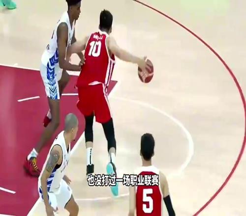 没打过职业联赛就能成为中国男篮锋线之星！王俊杰做对了哪些事情