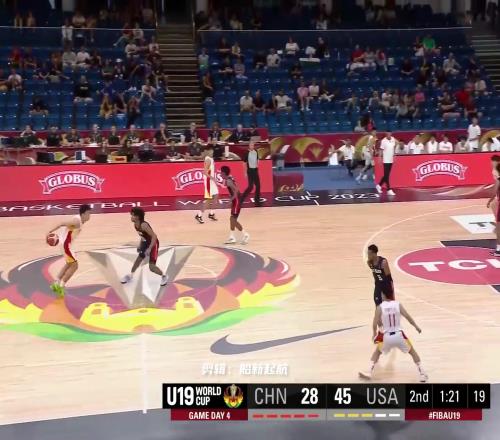 去年U19，王俊杰面对美国队，10投6中表现惊艳，可惜伤退