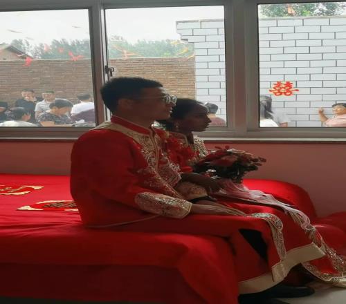 新娘颜值真高他们的孩子运动天赋肯定不会差
