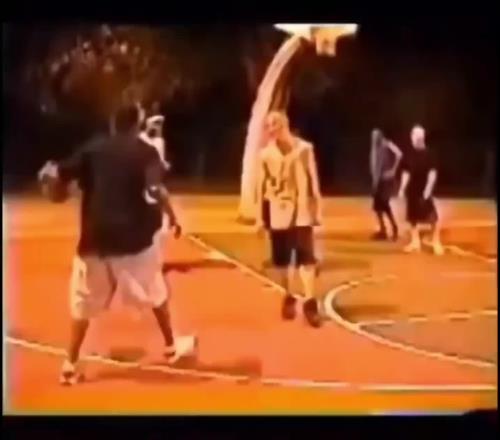 学习这种球风的吧友孩子都上小学了吧