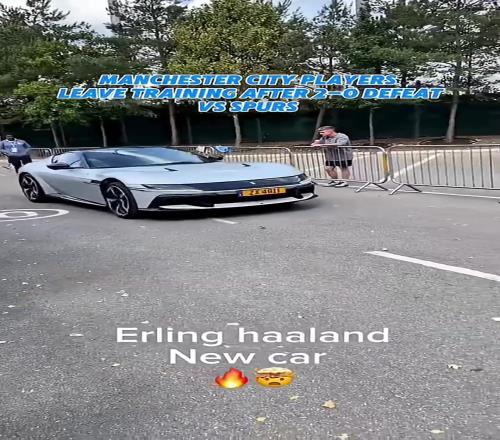 5天工资！哈兰德驾驶全新价值35万镑法拉利来训练，他已有多辆