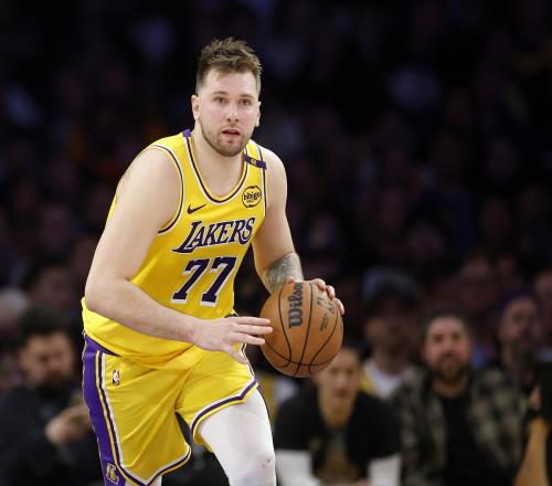 前湖人球员：东契奇过去几年不尊重NBA说NBA软但自己没任何防守